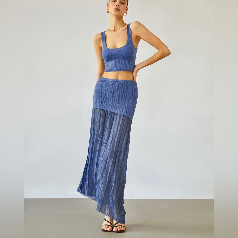 Matching 2 piece top & skirt set- blue drop waist midi skirt & stretchy knit top - Picture 4 of 13